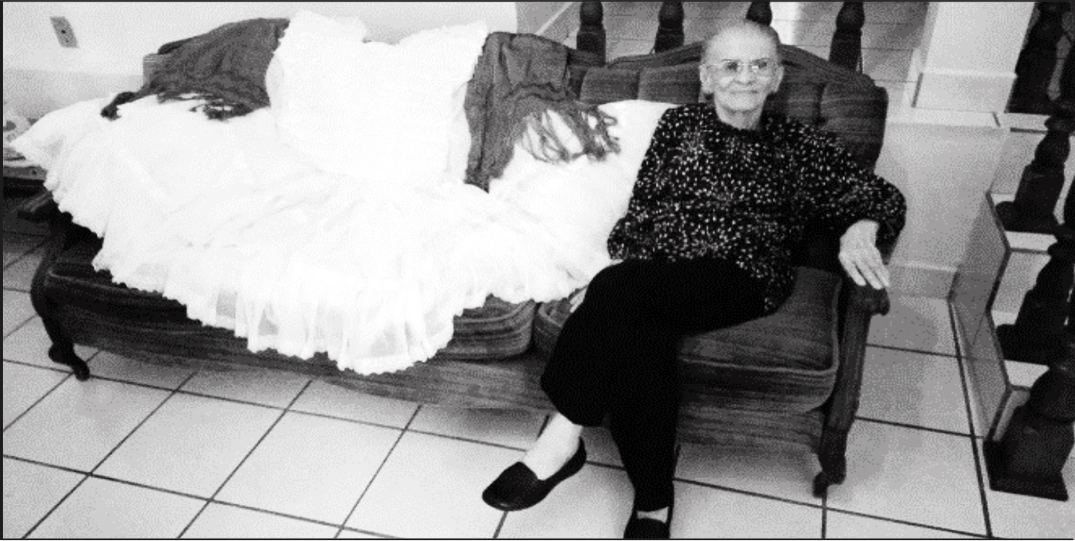 Doña María del Carmen Sáinz Guevara, creadora del traje típico de gala de la mujer fortinense
