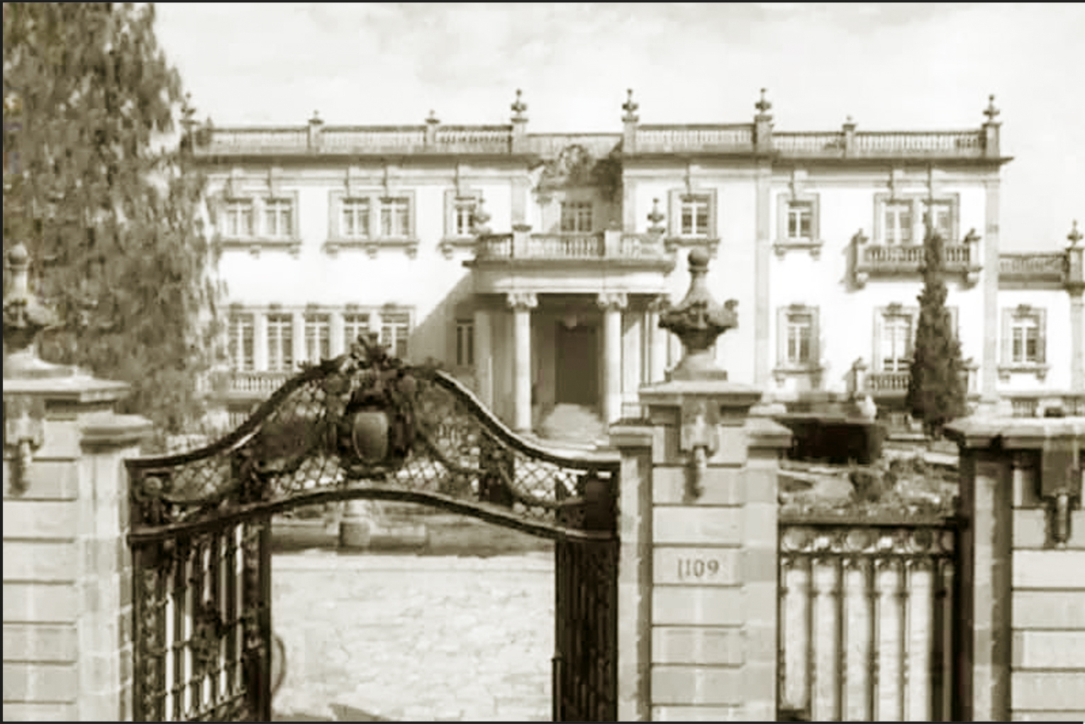 Residencia donde se filmó El ángel exterminador, dirigida por Luis Buñuel 