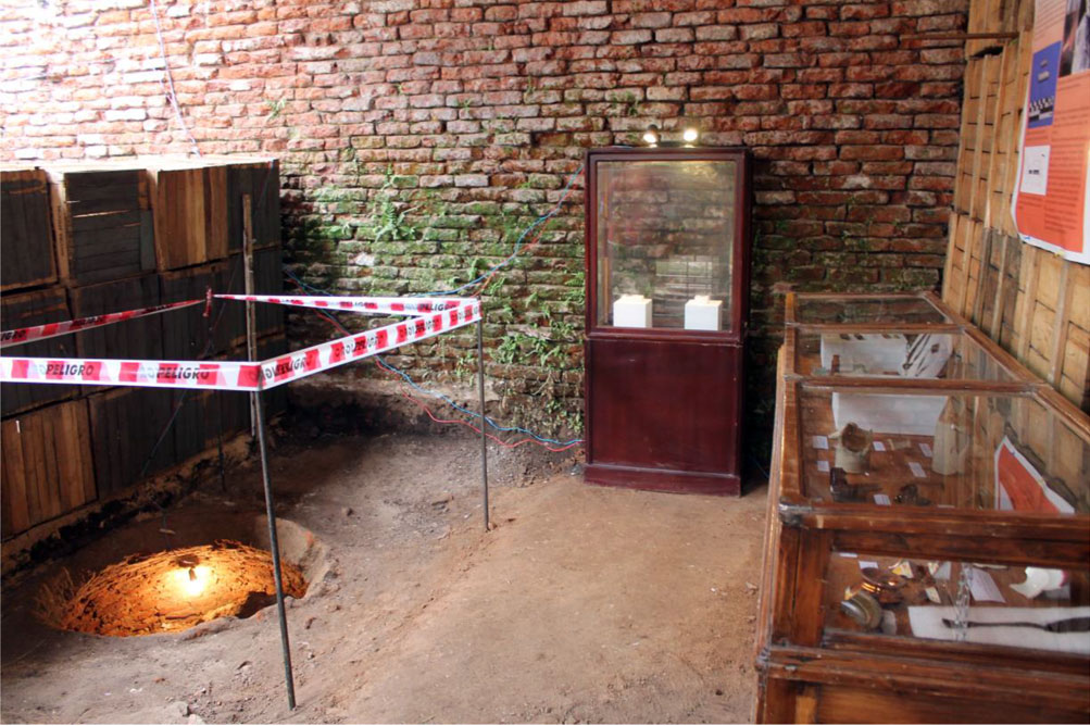 Exposición en el inmueble durante las excavaciones arqueológicas.